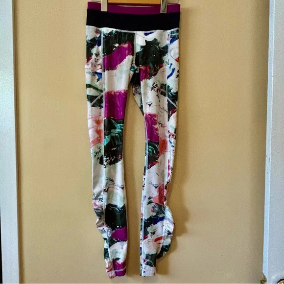 Lululemon|$15|Size 4 Speed Tight III All Full-On Luxtreme Pigment Wave Leggings - Picture 2 of 9